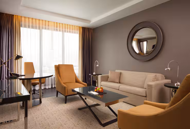 imgi_10_msqdt-diplomat-suite-living-room