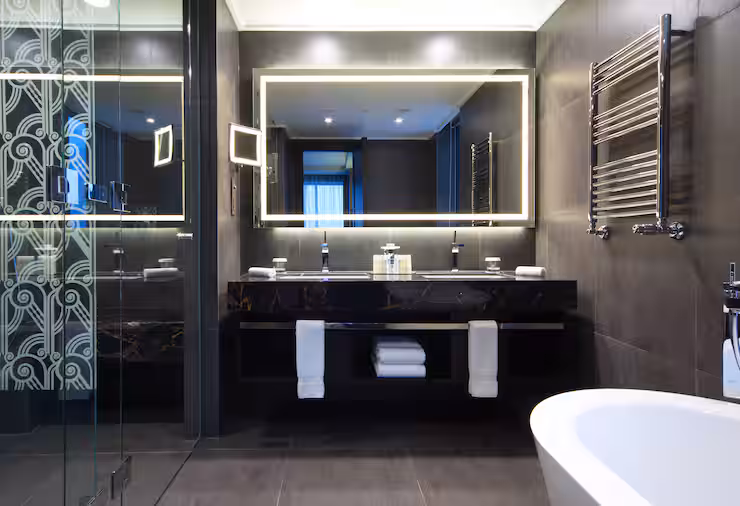 imgi_12_msqdt-diplomat-suite-bathroom