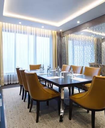 imgi_48_msqdt-diplomat-meetingroom