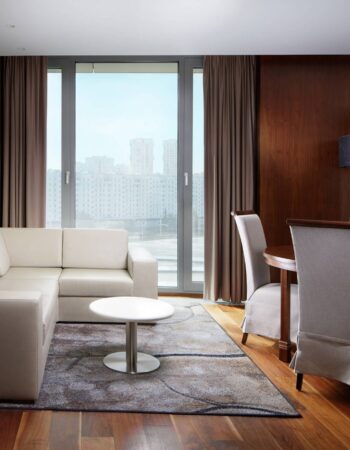 imgi_101_mhpmc-living-area-5252-hor-clsc-scaled.jpg