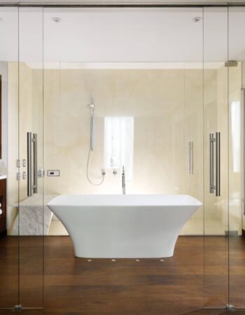 imgi_113_mhpmc-bathroom-0033-hor-clsc-scaled.jpg