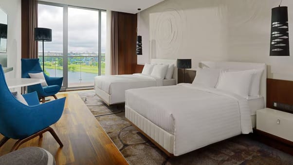 imgi_28_mhpmc-guestroom-0015-hor-wide.jpg