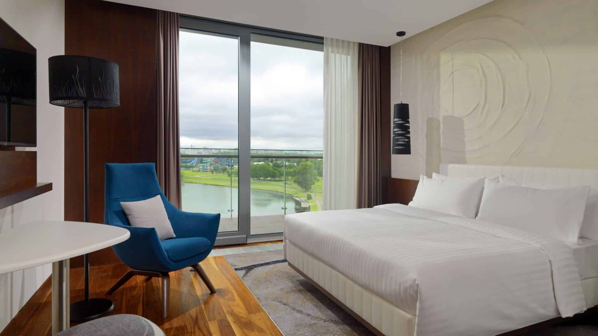 imgi_41_mhpmc-guestroom-0017-hor-wide-scaled.jpg