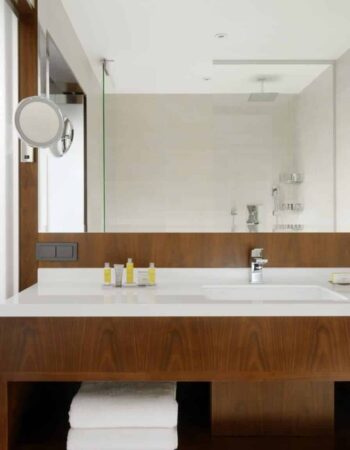 imgi_43_mhpmc-bathroom-0018-hor-wide-scaled.jpg
