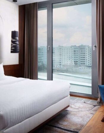 imgi_47_mhpmc-hospitality-bedroom-9749-hor-wide-scaled.jpg