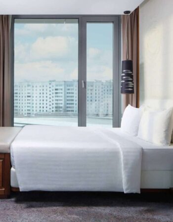 imgi_49_mhpmc-luxury-suite-5247-hor-wide-scaled.jpg