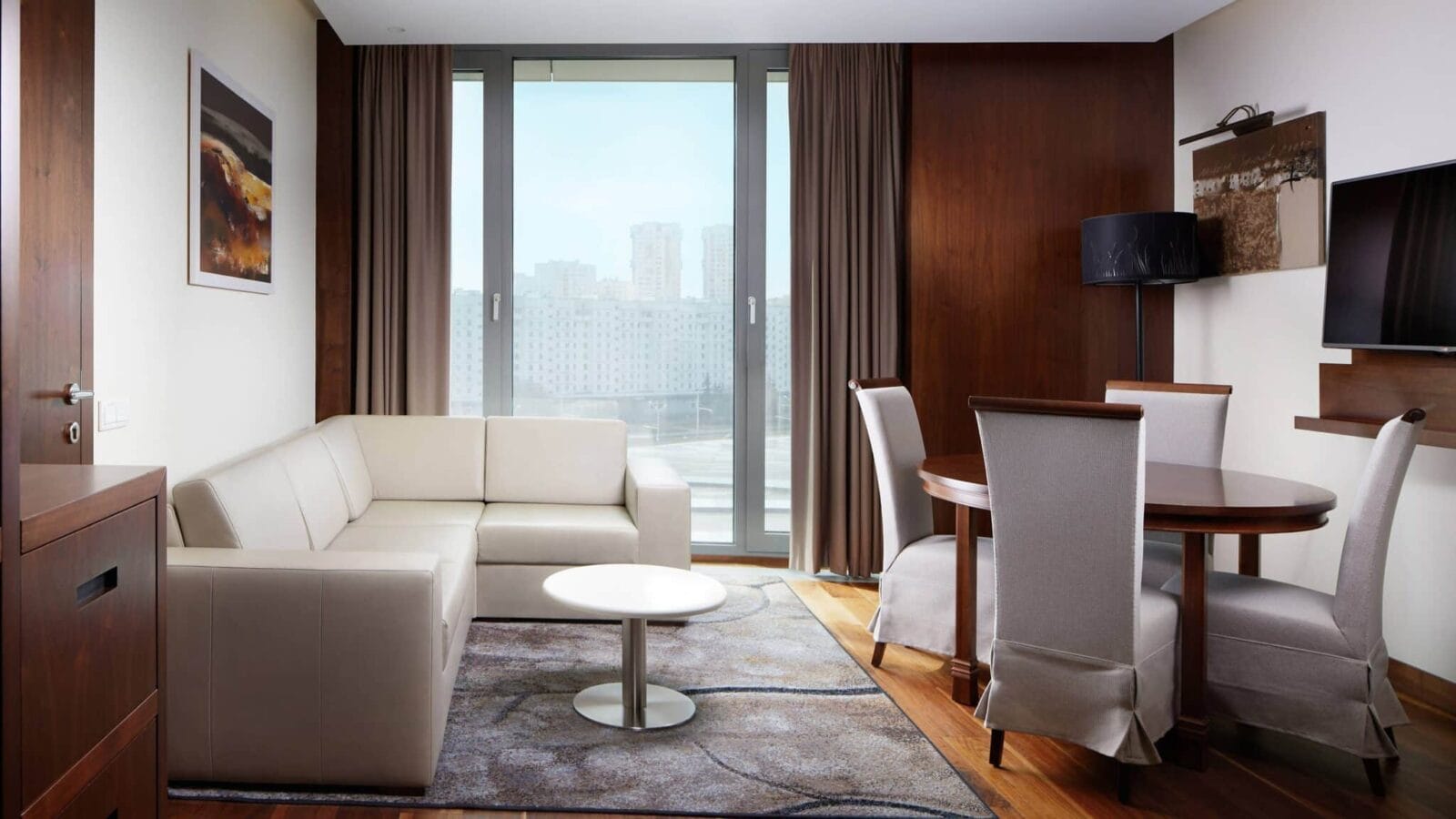 imgi_52_mhpmc-living-area-5252-hor-wide-scaled.jpg