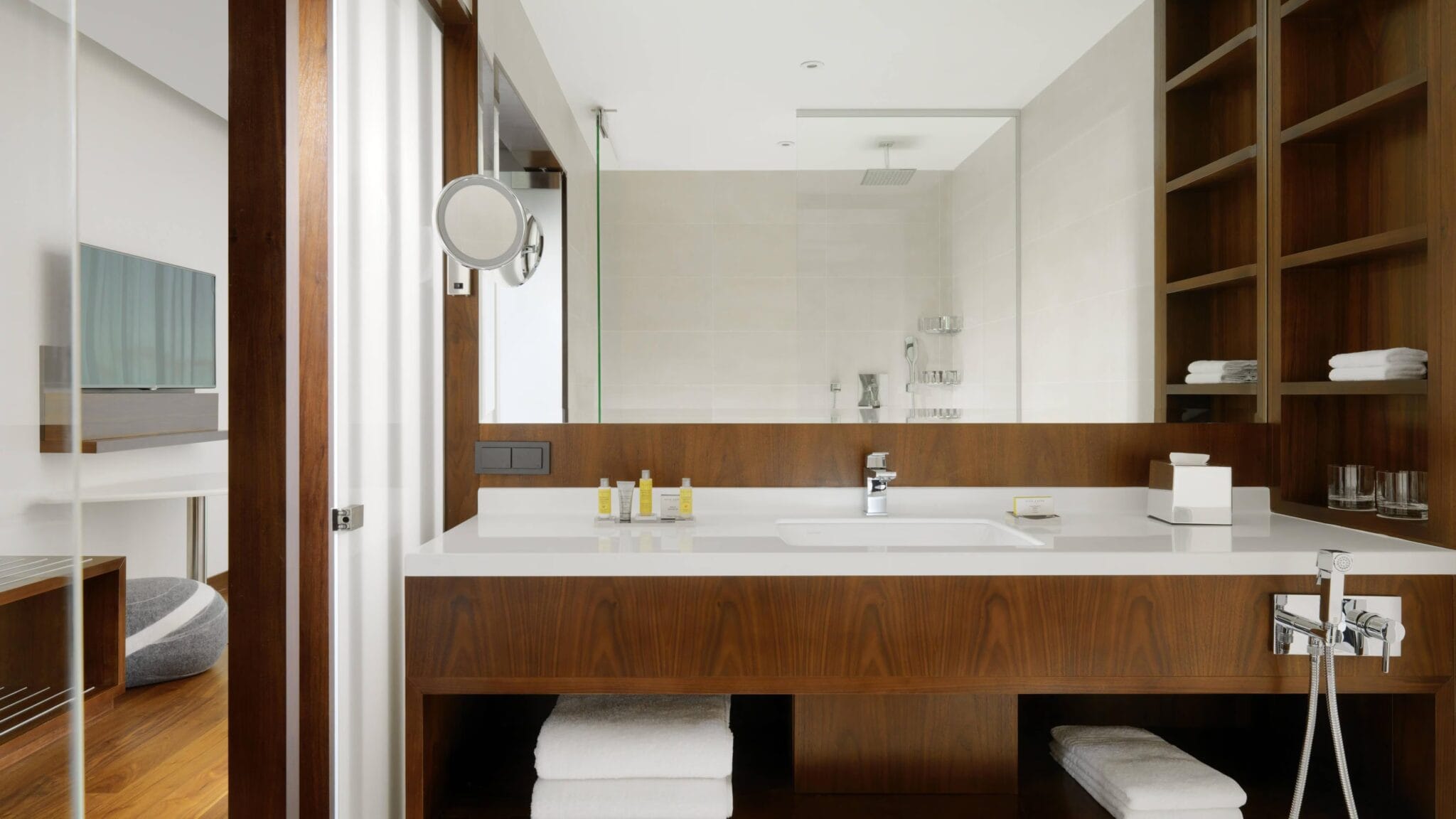 imgi_58_mhpmc-bathroom-0018-hor-wide-scaled.jpg