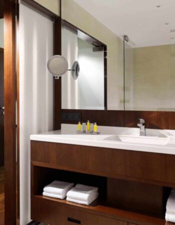 imgi_62_mhpmc-bathroom-0031-hor-wide-scaled.jpg