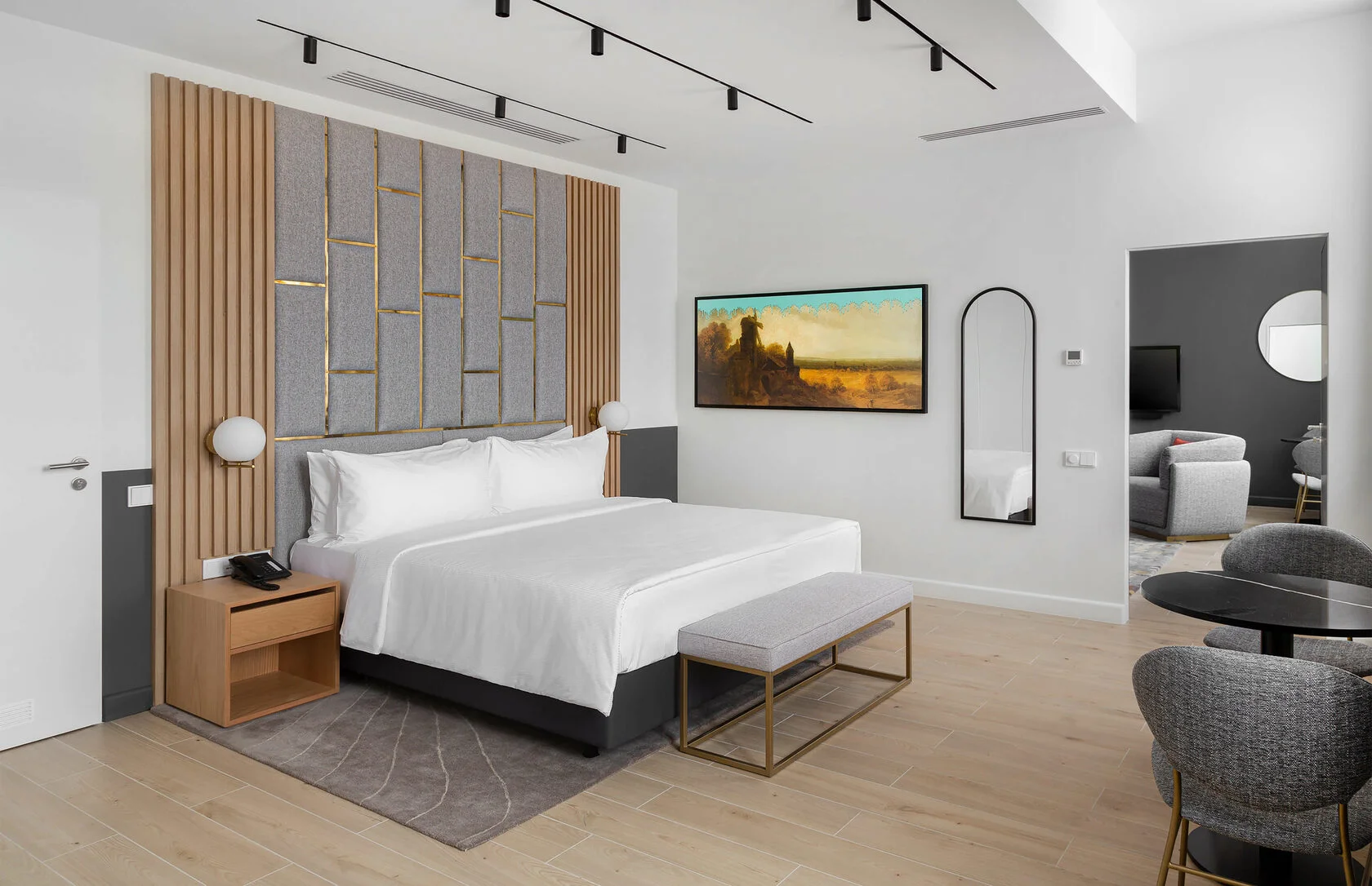 k1opr1_bedroom_.jpg.webp