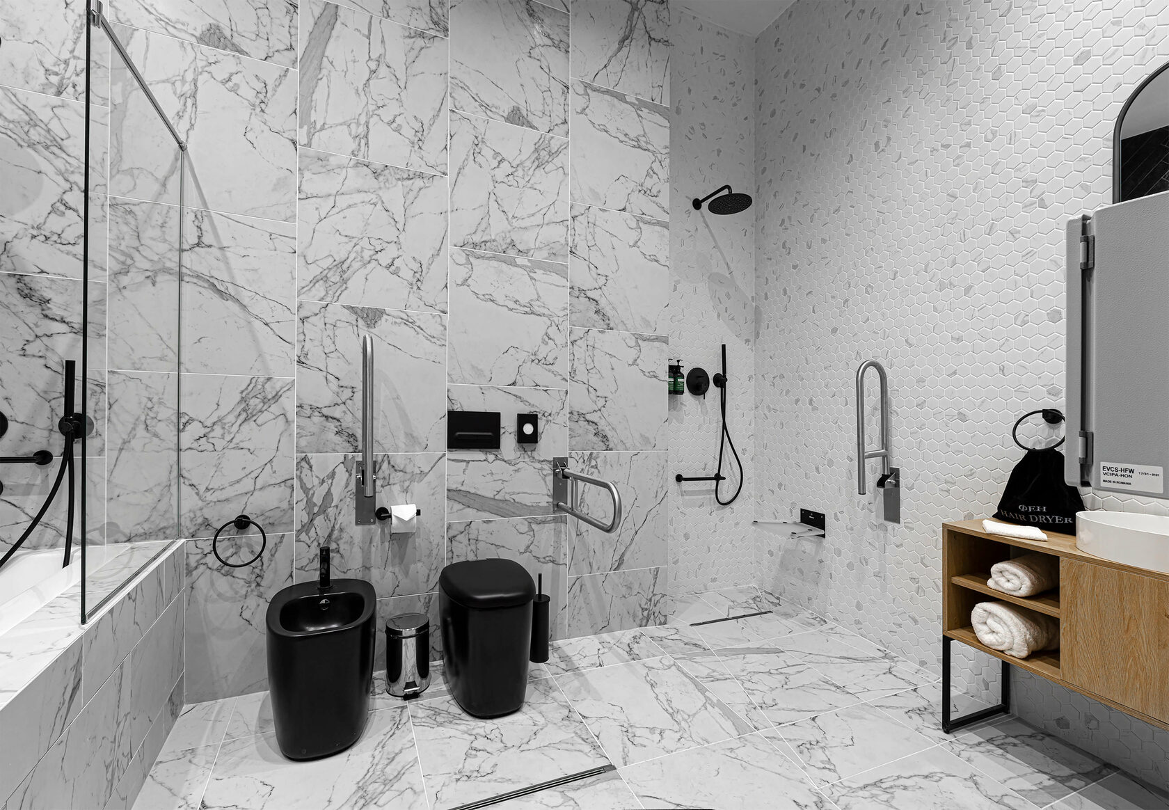 k1rrd_bathroom_.jpg